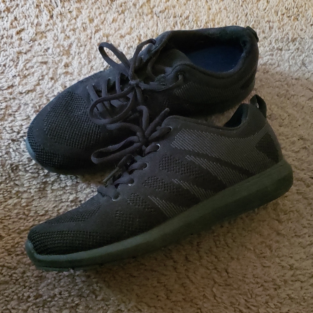 Shoes for crews